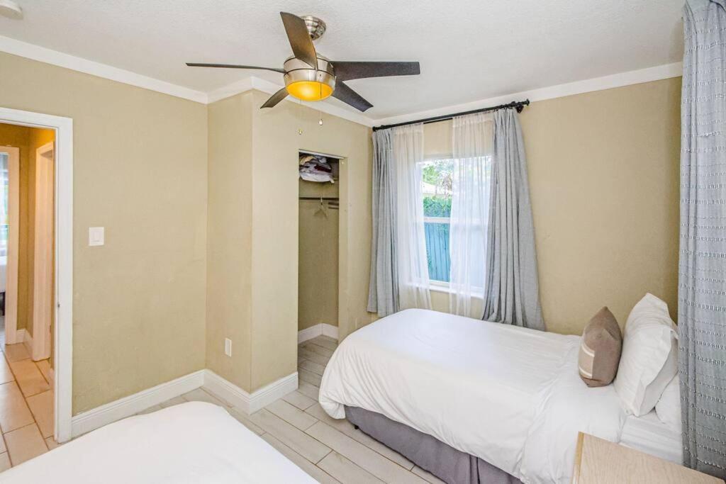 탬파 Beautiful Pool House In Old Seminole Heights! 빌라 외부 사진