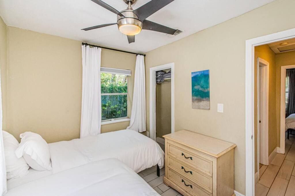탬파 Beautiful Pool House In Old Seminole Heights! 빌라 외부 사진