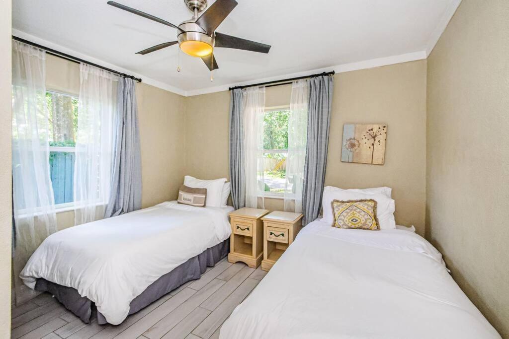 탬파 Beautiful Pool House In Old Seminole Heights! 빌라 외부 사진